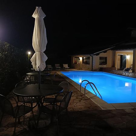 Bed and Breakfast L'Infinito Carbognano Exterior foto