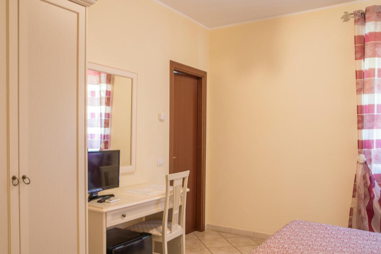Bed and Breakfast L'Infinito Carbognano Exterior foto