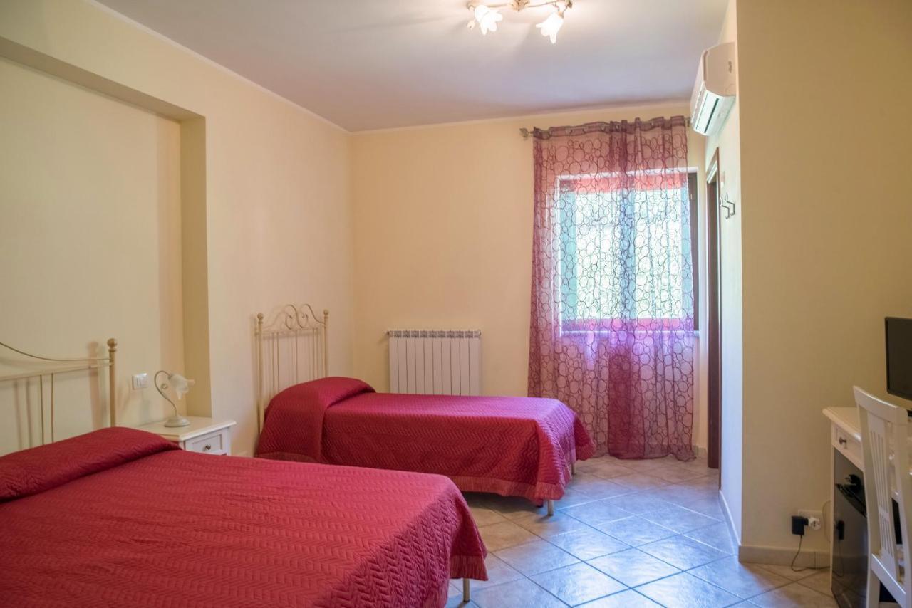 Bed and Breakfast L'Infinito Carbognano Exterior foto