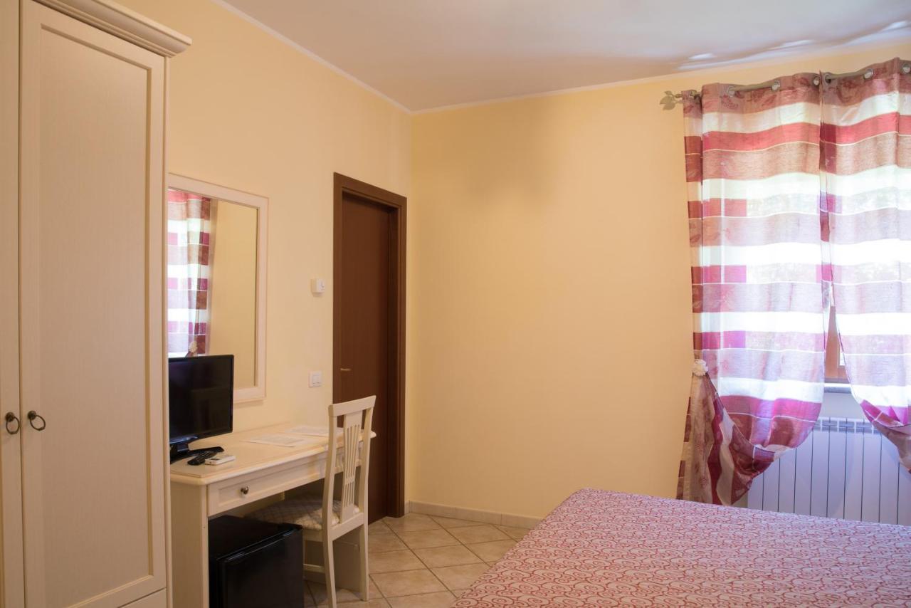 Bed and Breakfast L'Infinito Carbognano Exterior foto
